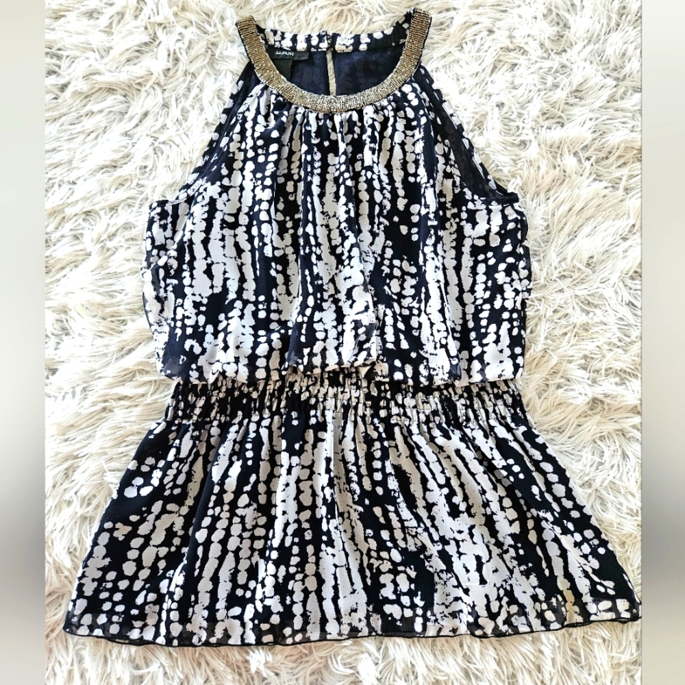 Alfani Halter Sleeveless Blouse Top Cinched Waist Beaded Blue White Womens 6
